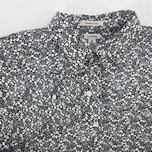 LLBean Wrinkle Free Womens Medium Floral Print Long Sleeve Button Up Shirt
